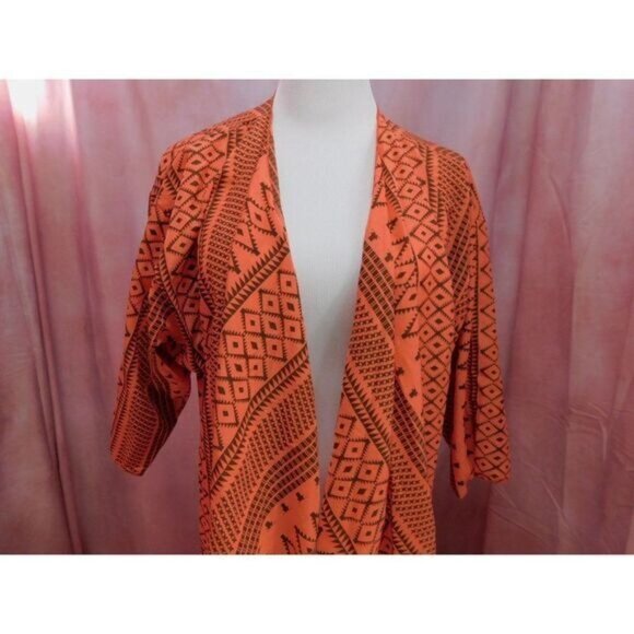 LuLaRoe Medium Coral Aztec Print Long Drape Cardigan Lightweight - Picture 3 of 9